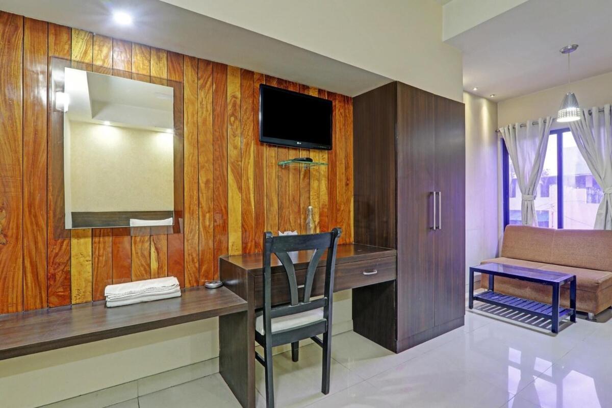 Shelter Hotel Lucknow Esterno foto