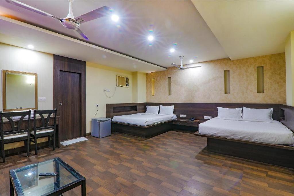Shelter Hotel Lucknow Esterno foto