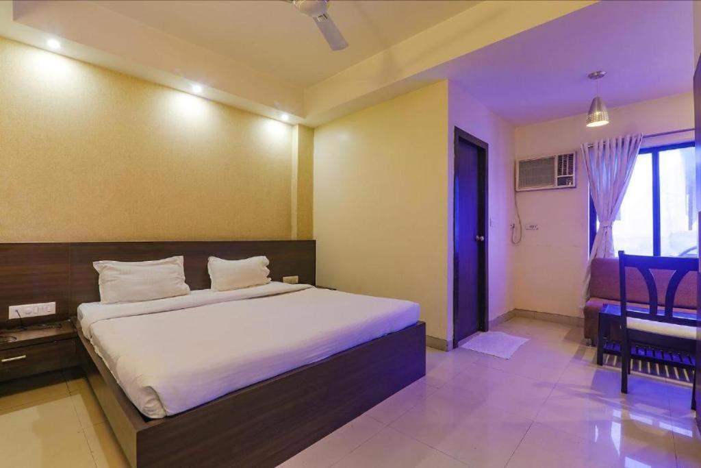 Shelter Hotel Lucknow Esterno foto