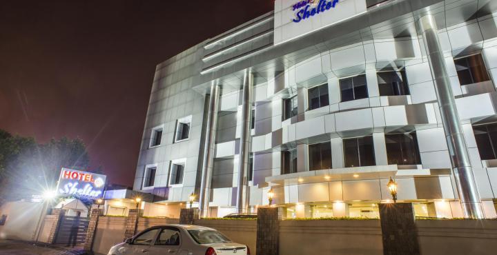Shelter Hotel Lucknow Esterno foto
