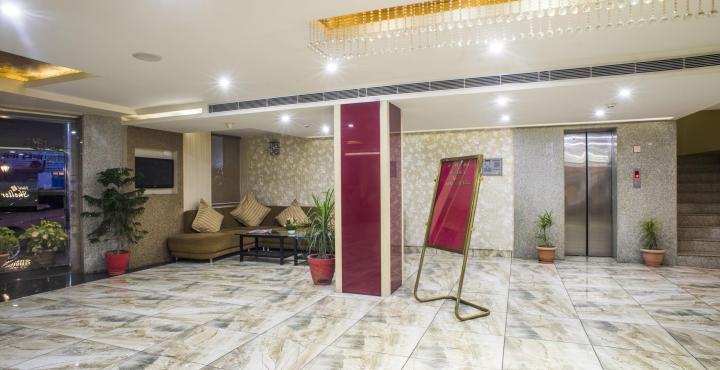 Shelter Hotel Lucknow Esterno foto
