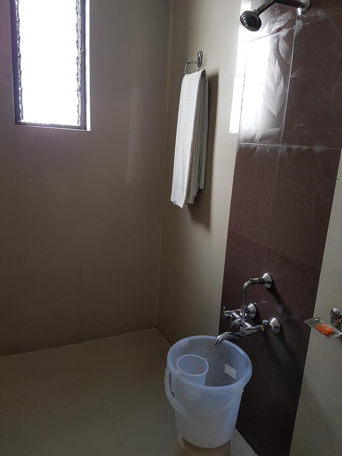 Shelter Hotel Lucknow Esterno foto
