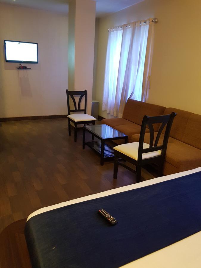 Shelter Hotel Lucknow Esterno foto